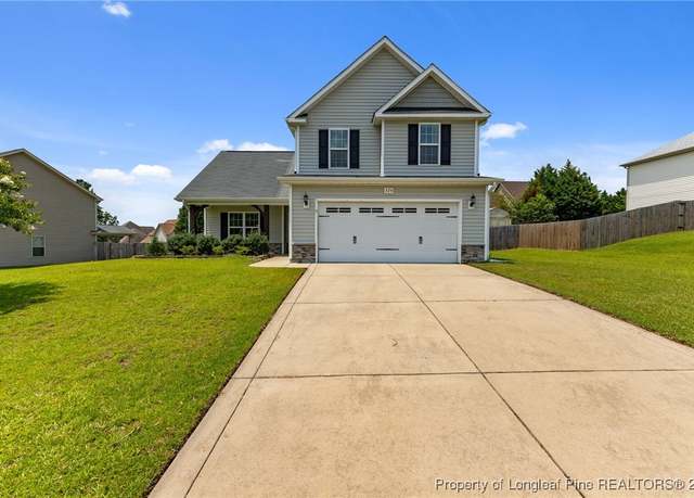Property at 324 New Castle Ln, Spring Lake, NC 28390, 3 beds, 2.5 baths