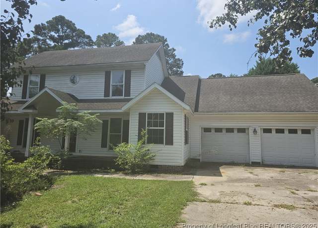 Property at 5621 Goose Creek Ln, Fayetteville, NC 28304, 5 beds, 2.5 baths