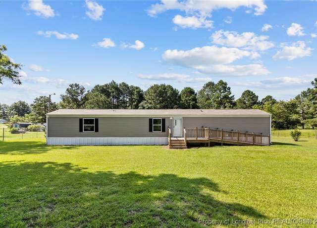 Property at 189 Bulldog Ln, Roseboro, NC 28382, 3 beds, 2 baths