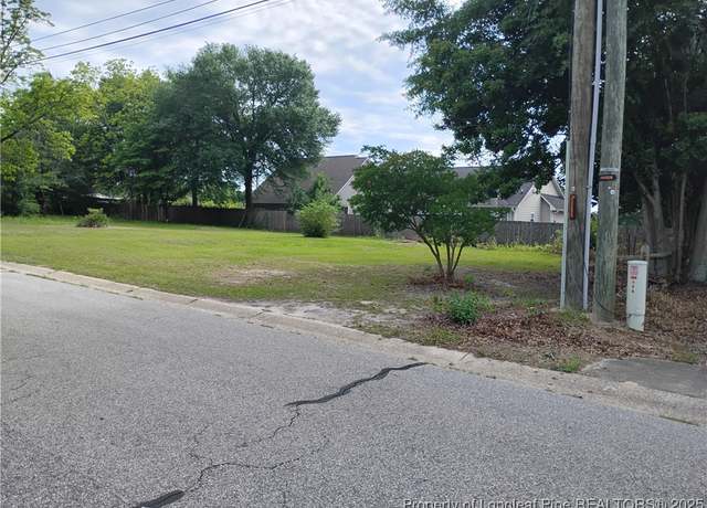 Property at 1510 Deal St, Fayetteville, NC 28306
