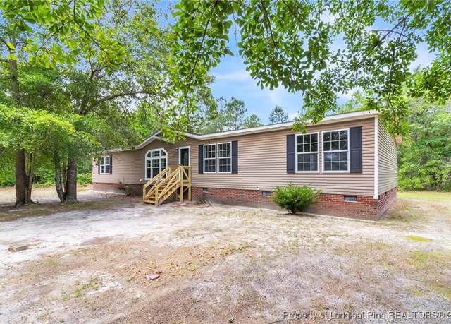 Property at 211 Jkats Ln, Raeford, NC 28376, 4 beds, 2 baths