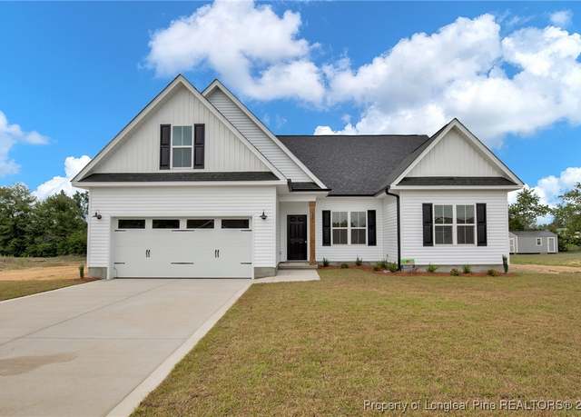 Property at 737 Porter Rd, Hope Mills, NC 28348, 3 beds, 2.5 baths