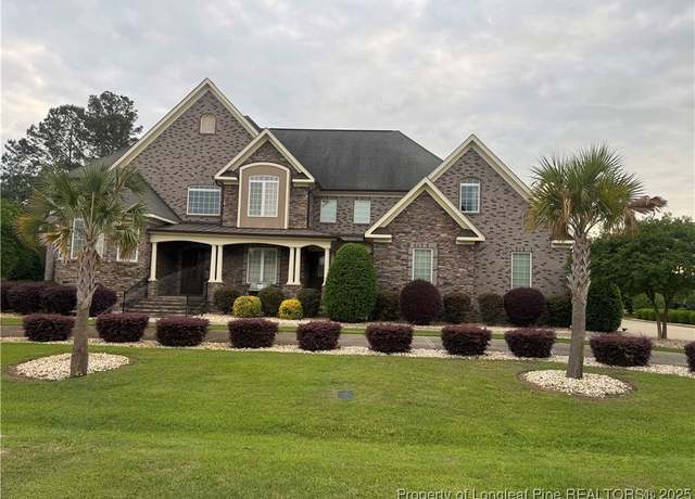 Property at 1033 Wild Pine Dr, Fayetteville, NC 28312, 5 beds, 4 baths