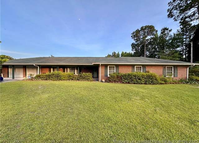 Property at 815 Whispering Pines Rd, Fayetteville, NC 28311, 3 beds, 2 baths