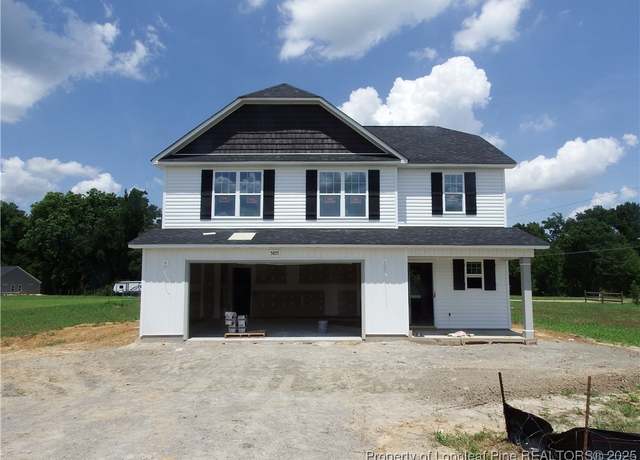 Property at 5877 Panther Dr, Hope Mills, NC 28348, 4 beds, 2.5 baths