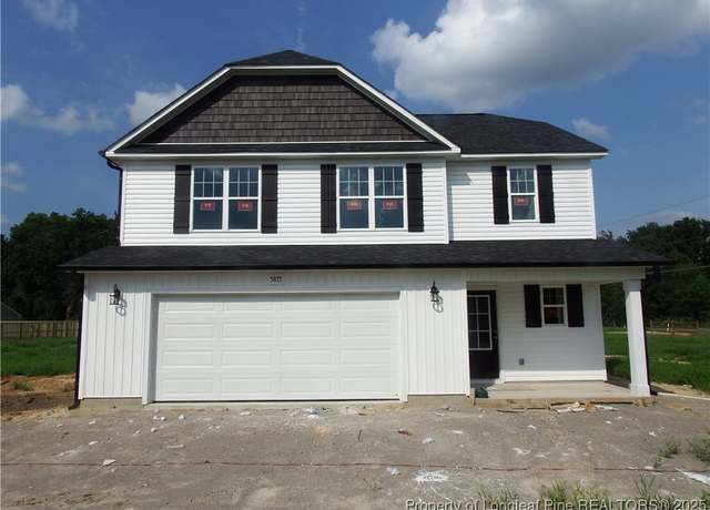 Property at 5877 Panther Dr, Hope Mills, NC 28348, 4 beds, 2.5 baths