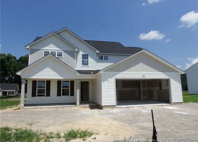 Property at 5865 Panther Dr, Hope Mills, NC 28348, 3 beds, 2.5 baths
