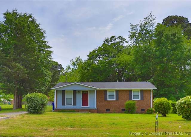Property at 626 Ferrell St, Clinton, NC 28328, 3 beds, 1 bath