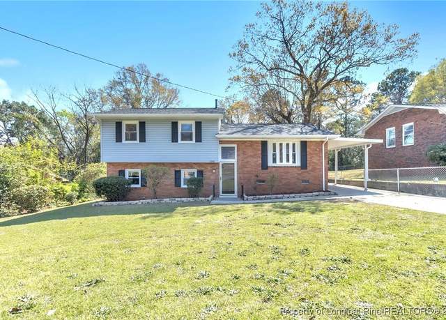 Property at 1001 Chesterfield Dr, Fayetteville, NC 28305, 4 beds, 2 baths