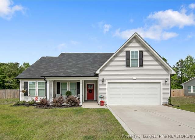 Property at 16 Finch Ln, Parkton, NC 28371, 3 beds, 2 baths