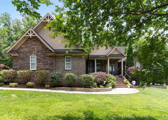 Property at 3027 Carrington Ln, Sanford, NC 27330, 4 beds, 3.5 baths