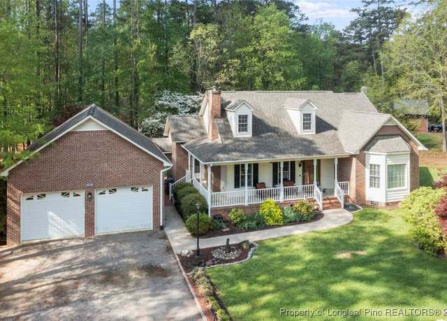 Property at 8042 Royal Dr, Sanford, NC 27332, 3 beds, 2.5 baths