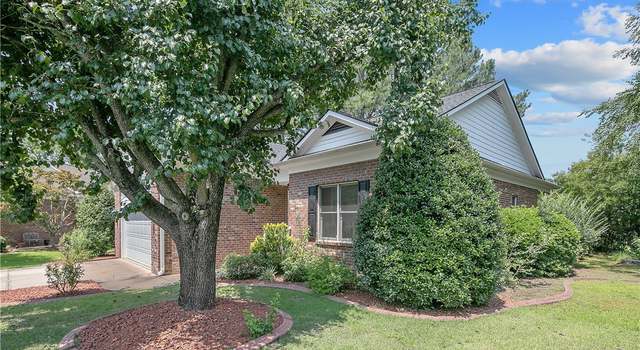 Photo of 7058 Pitcairn Dr, Fayetteville, NC 28306
