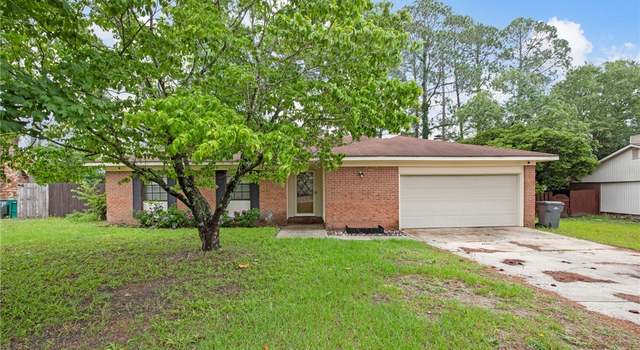 Photo of 3855 Sturbridge Dr, Hope Mills, NC 28348