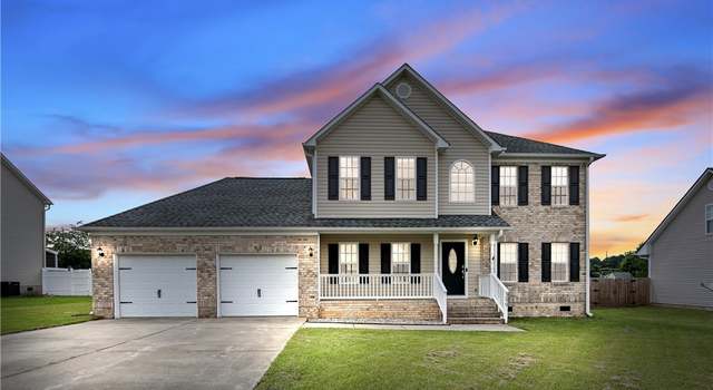 Photo of 399 Robeson St, Spring Lake, NC 28390
