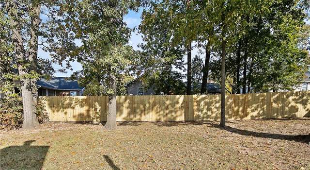 Photo of 7490 Elkhorn Dr, Fayetteville, NC 28314