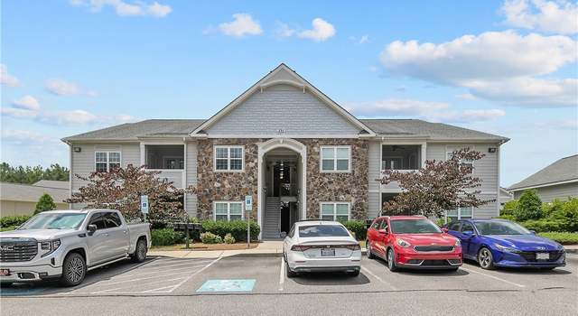 Photo of 291 Gallery Dr #104, Spring Lake, NC 28390