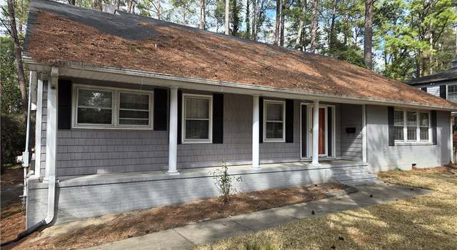 Photo of 2218 Mirror Lake Dr, Fayetteville, NC 28303