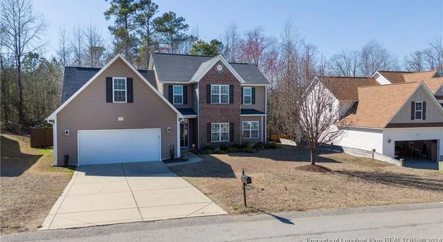 Photo of 1527 N Rough Rider Ln, Parkton, NC 28371