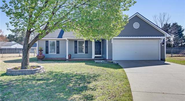 Photo of 127 Colton Dr, Spring Lake, NC 28390