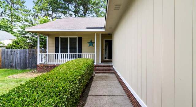 Photo of 3820 Crusader Dr, Hope Mills, NC 28348