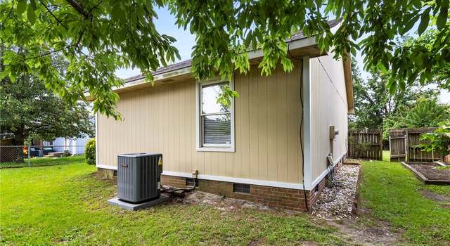 Photo of 3820 Crusader Dr, Hope Mills, NC 28348