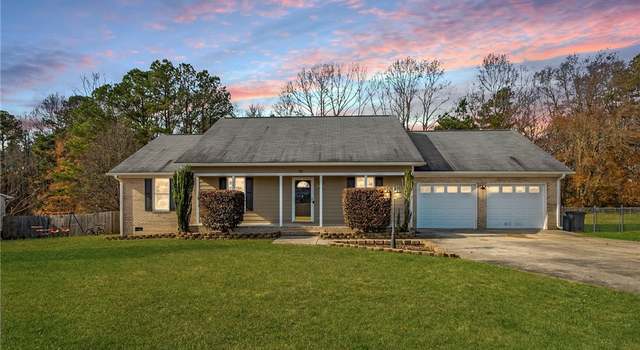 Photo of 58 Bayleaf Ln, Sanford, NC 27332