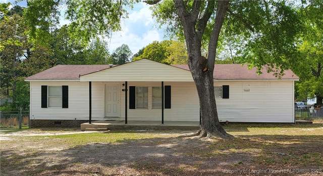 Photo of 128 Londontown Dr, Spring Lake, NC 28390