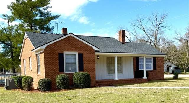 Photo of 3101 Dunn Rd, Eastover, NC 28312