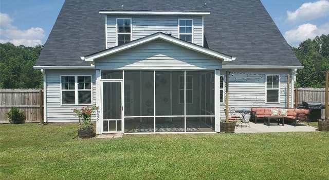 Photo of 1332 Vandenberg Dr, Fayetteville, NC 28312