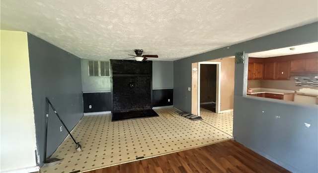 Photo of 2302 Odom Rd, Hope Mills, NC 28348