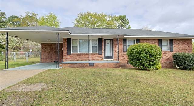 Photo of 520 Marion Ct, Fayetteville, NC 28301