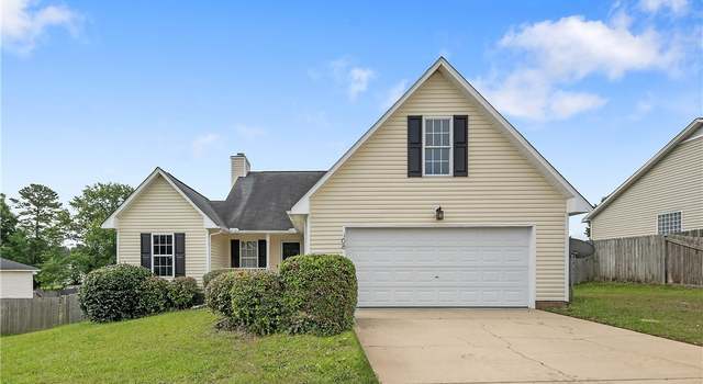 Photo of 108 Yasmine Dr, Raeford, NC 28376