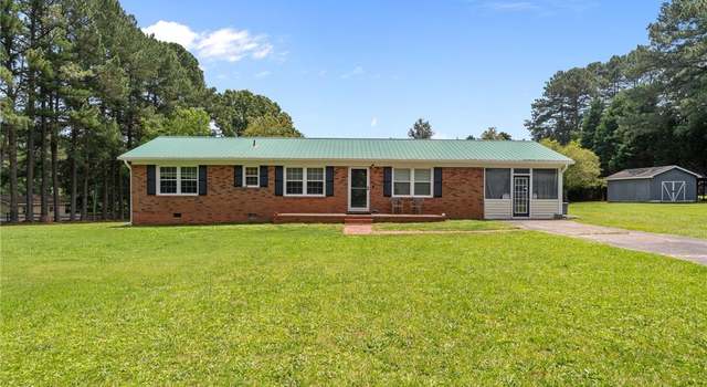 Photo of 4001 Western Hills Dr, Sanford, NC 27330