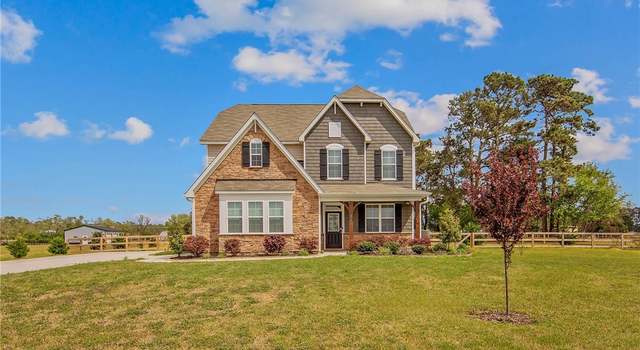 Photo of 276 Sweet Grass Ln, Raeford, NC 28376