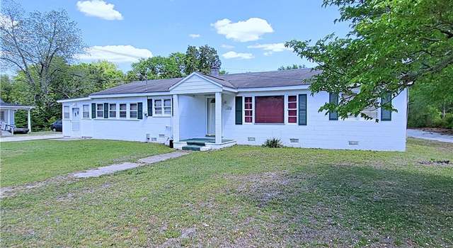 Photo of 1220 Stevens St, Raeford, NC 28376