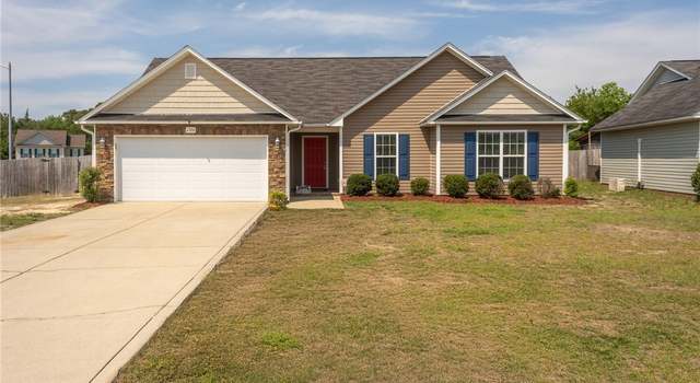 Photo of 1320 Snowy Egret Dr, Fayetteville, NC 28306