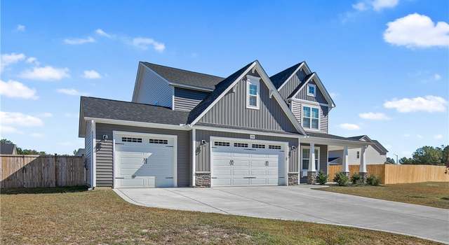 Photo of 1434 Creekwood Rd, Hope Mills, NC 28348