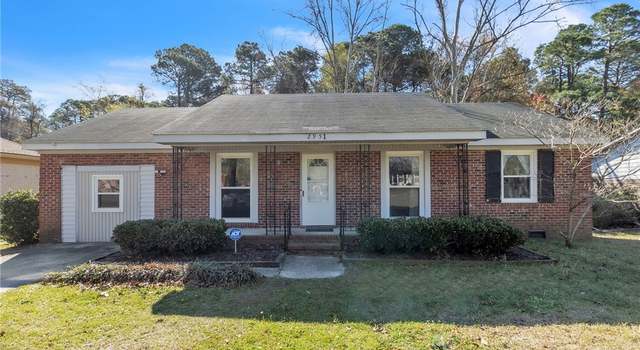 Photo of 2951 Peacock St, Hope Mills, NC 28348
