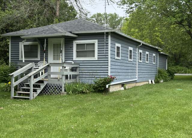 Property at 32 Jefferson Rd, Plattsburgh, NY 12901, 4 beds, 1 bath
