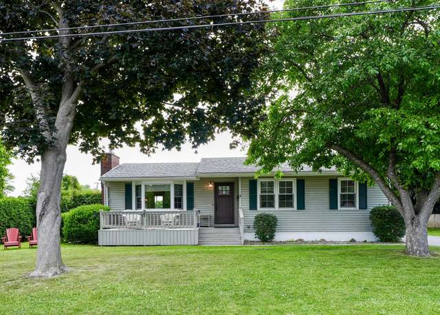 Property at 1 Saratoga Ct, Plattsburgh, NY 12901, 3 beds, 1.5 baths