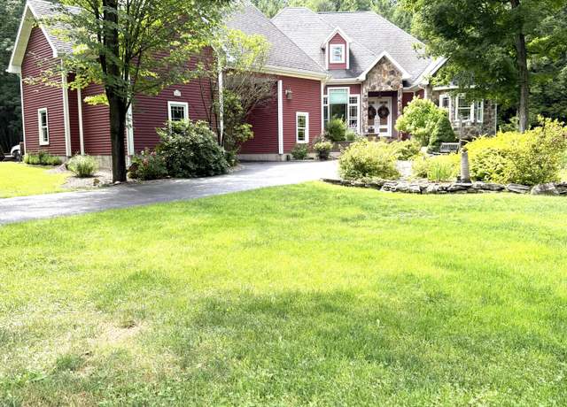 Property at 55 Creek Rd, Champlain, NY 12919, 2 beds, 2.5 baths