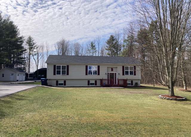 Property at 91 Valcour Heights Dr, Peru, NY 12972, 4 beds, 2 baths
