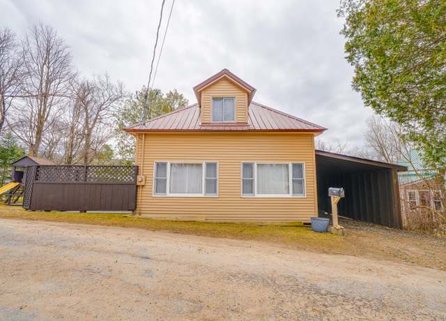 Property at 5 Cassell Lane Ln, Tupper Lake, NY 12986, 4 beds, 2 baths