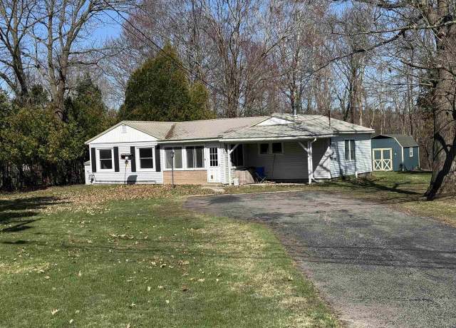Property at 108 Hough Rd, Massena, NY 13662, 3 beds, 1 bath