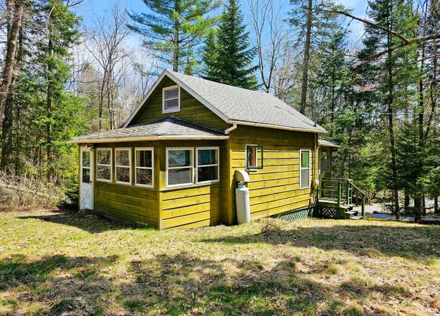 Property at 147 Old Indian Trl, Old Forge, NY 13420, 1 bath
