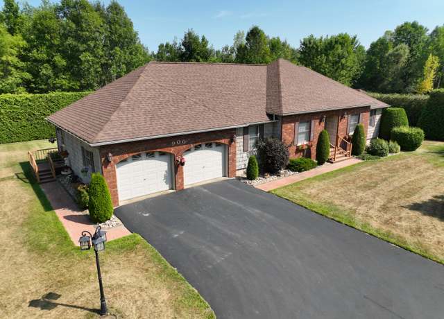 Property at 900 Durand Road Rd, Plattsburgh, NY 12901, 3 beds, 2.5 baths