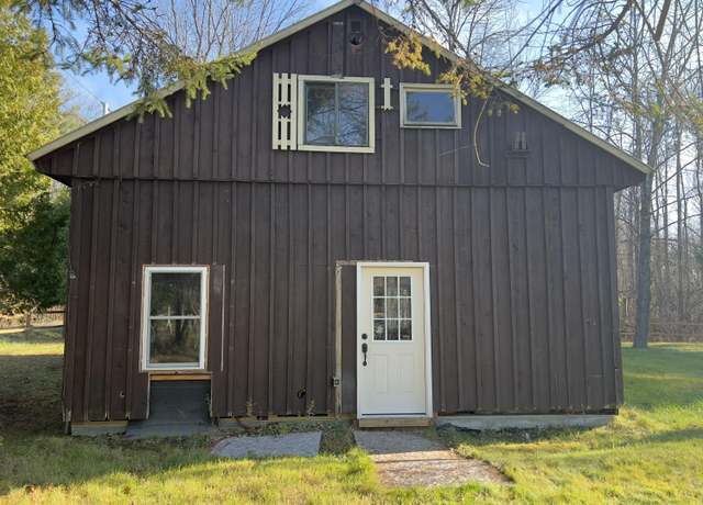 Property at 712 Point Road Rd, Willsboro, NY 12996, 3 beds, 1.5 baths