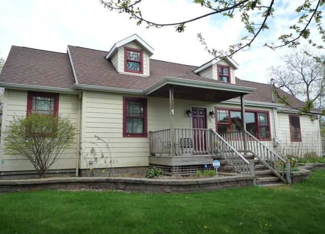 Property at 4 Firehouse Lane Ln, Plattsburgh, NY 12901, 3 beds, 2.5 baths