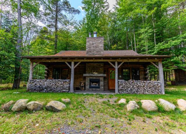Property at 114 Raquette Shores Ln Dr, Raquette Lake, NY 13436, 4 beds, 4 baths